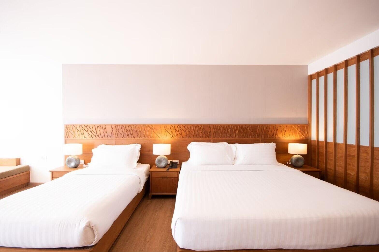 Luxury Room,1432946200:JPEG