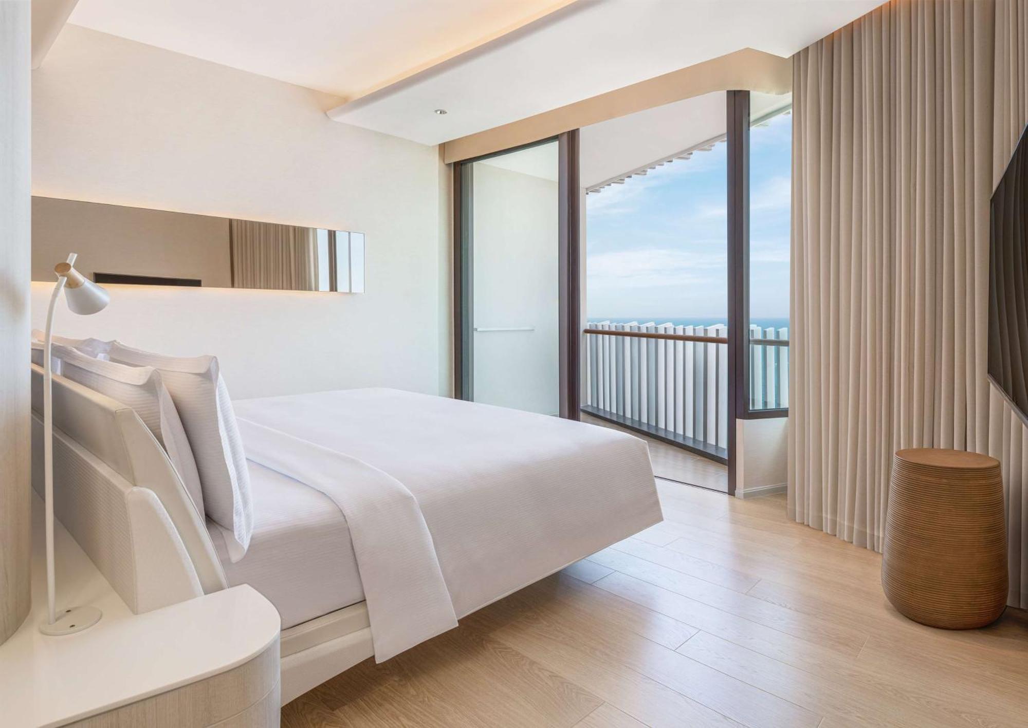 King Family Ocean Suite,1552627759:JPEG