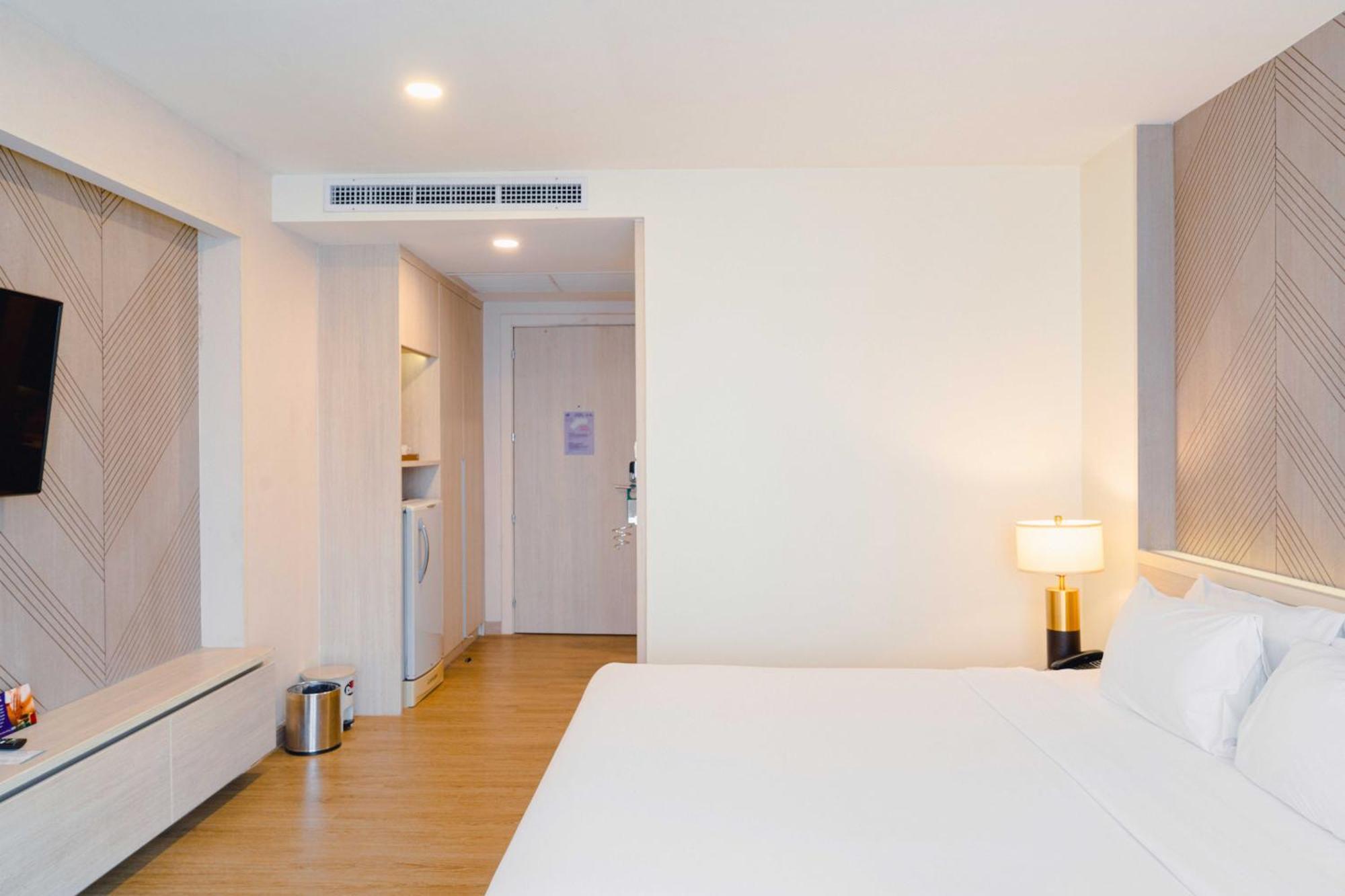 Standard King Room,1742665849:JPEG